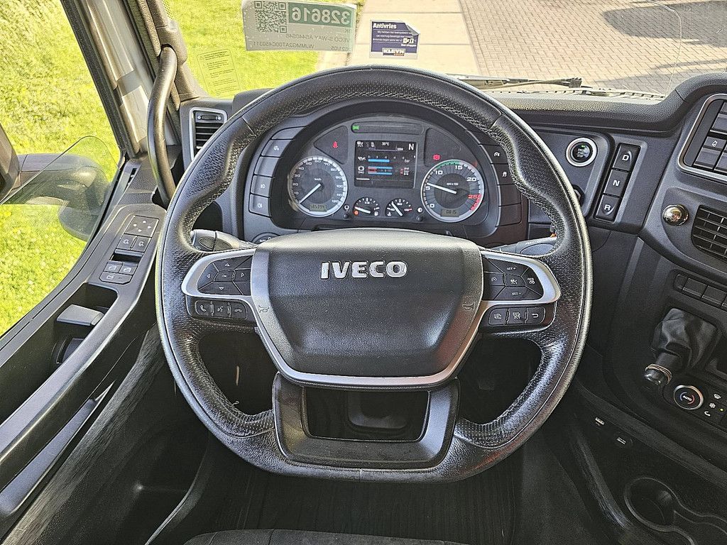 IVECO S-WAY AS440S46 lng