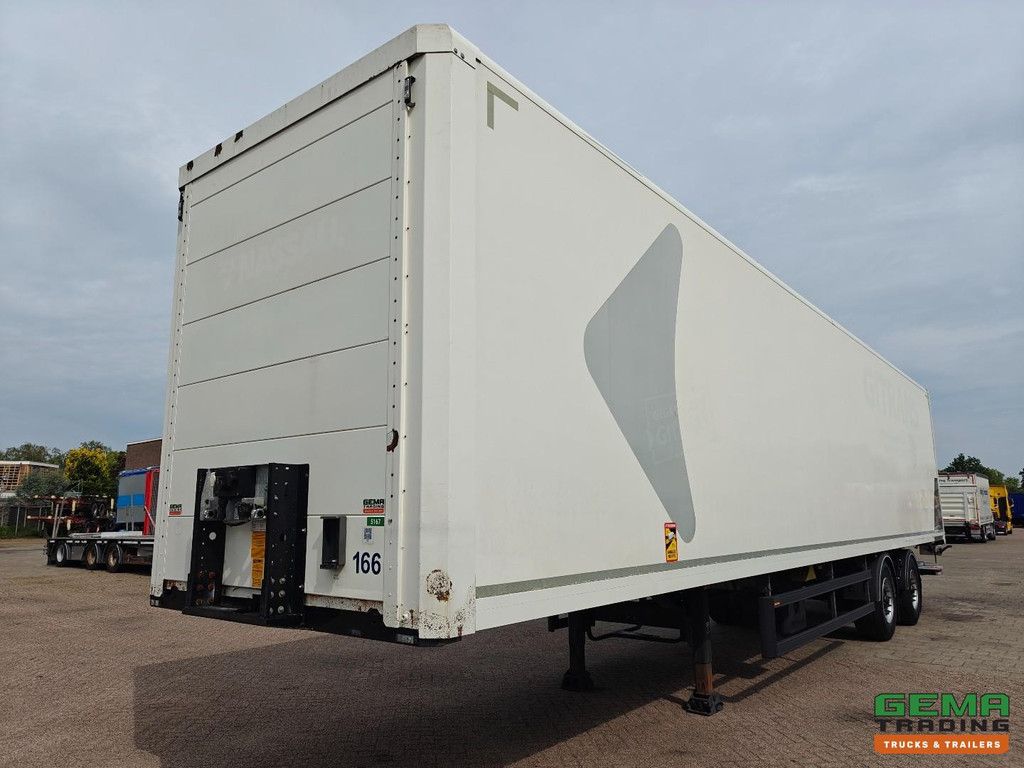 System Trailers LPRS 18 Closed box 13.6m + Tail lift 2000kg - Battery Pack - Steering Axle - BPW Axles Disc Brake - 09/2026 MOT