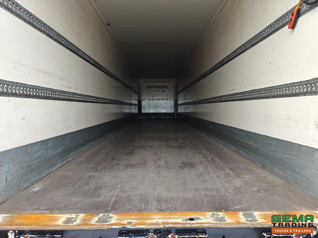 System Trailers LPRS 18 Closed box 13.6m + Tail lift 2000kg - Battery Pack - Steering Axle - BPW Axles Disc Brake - 09/2026 MOT