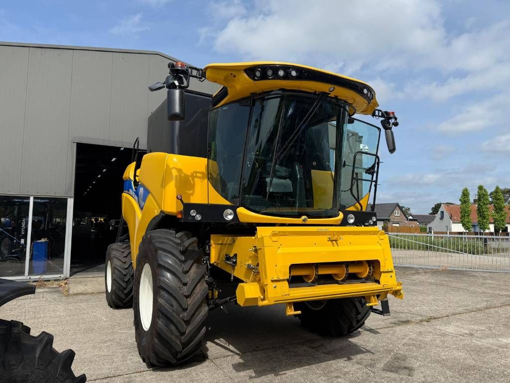 New Holland CX 6.80