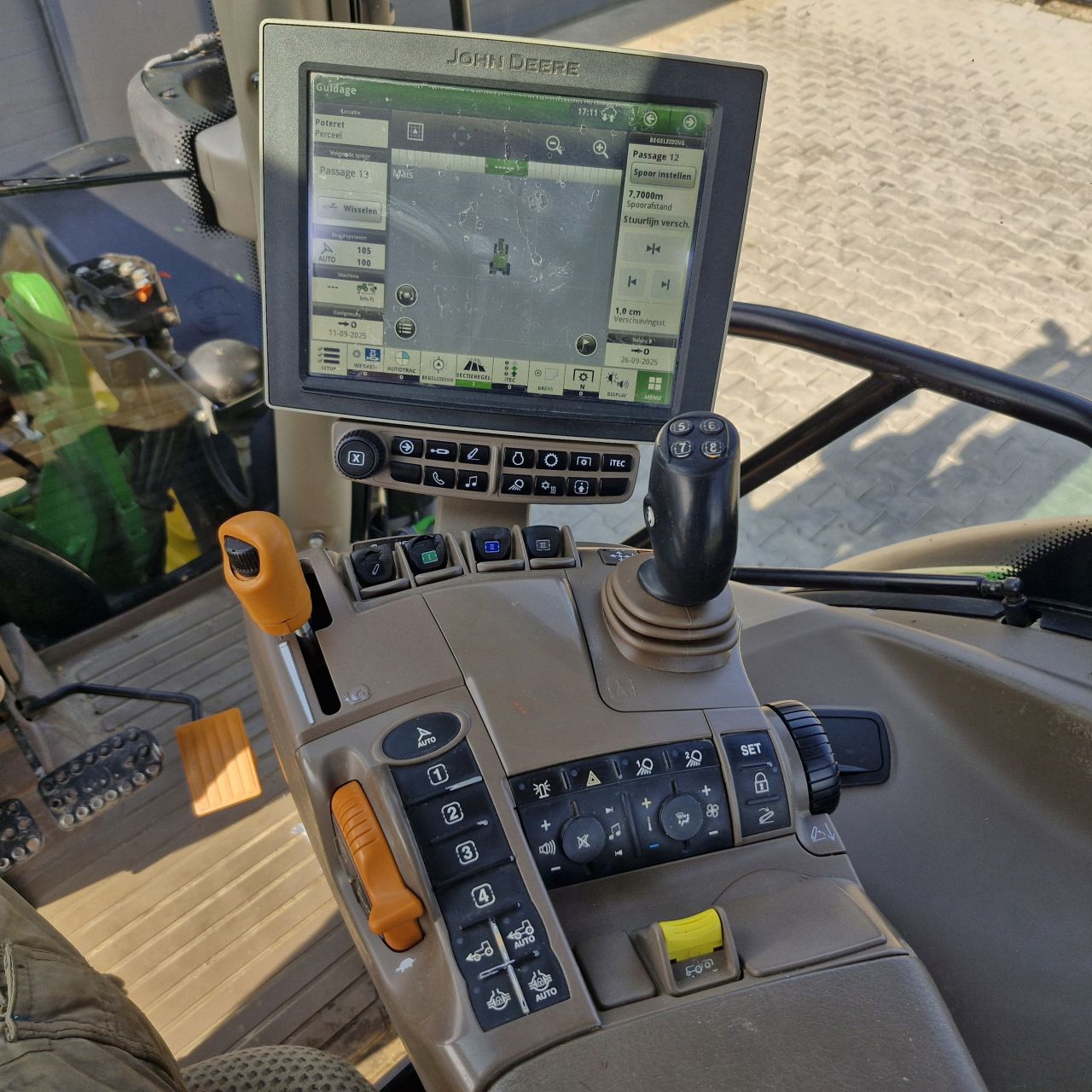 John deere 6110R AP