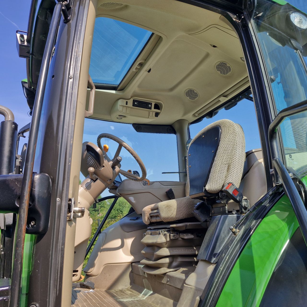 John deere 6110R AP