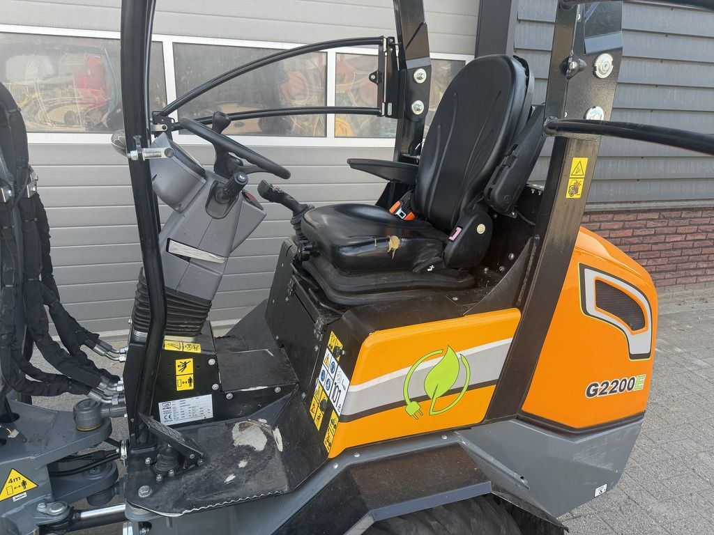Giant G2200 E minishovel / kniklader ELECTRISCH 2021