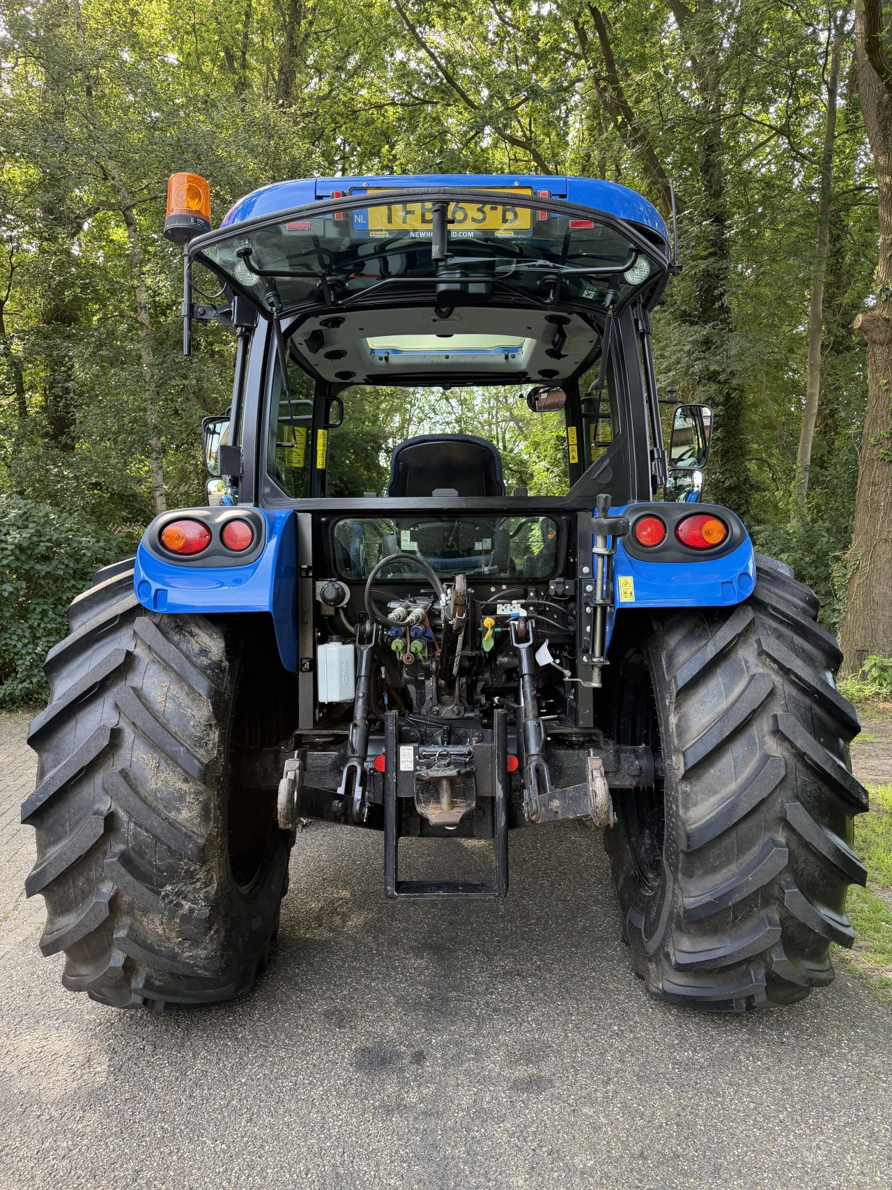 New Holland T4.75 S