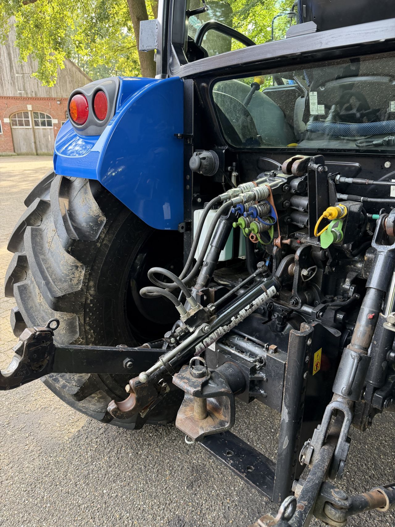 New Holland T4.75 S