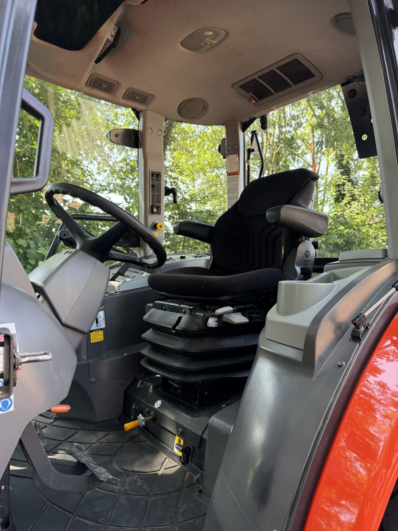 Kioti NX 6010 HST