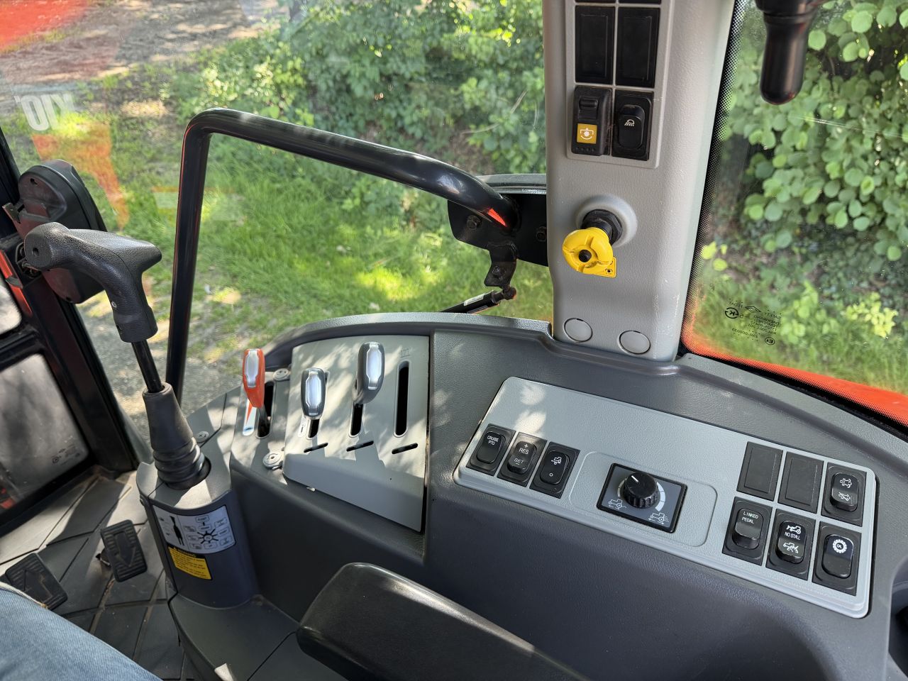 Kioti NX 6010 HST