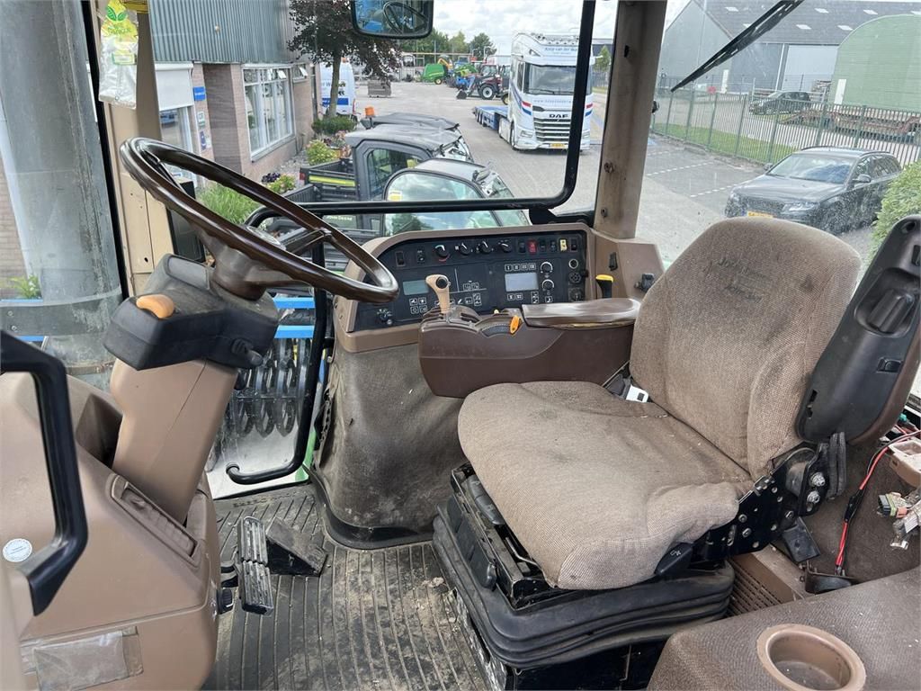 John Deere 7020 Series