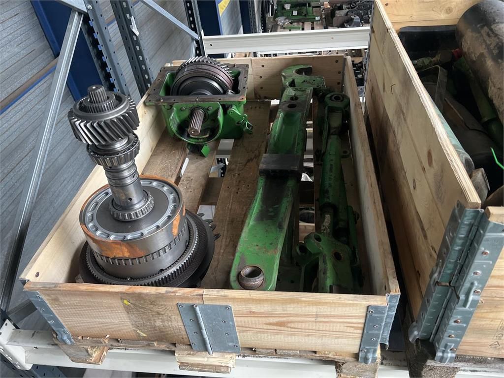 John Deere 7020 Series