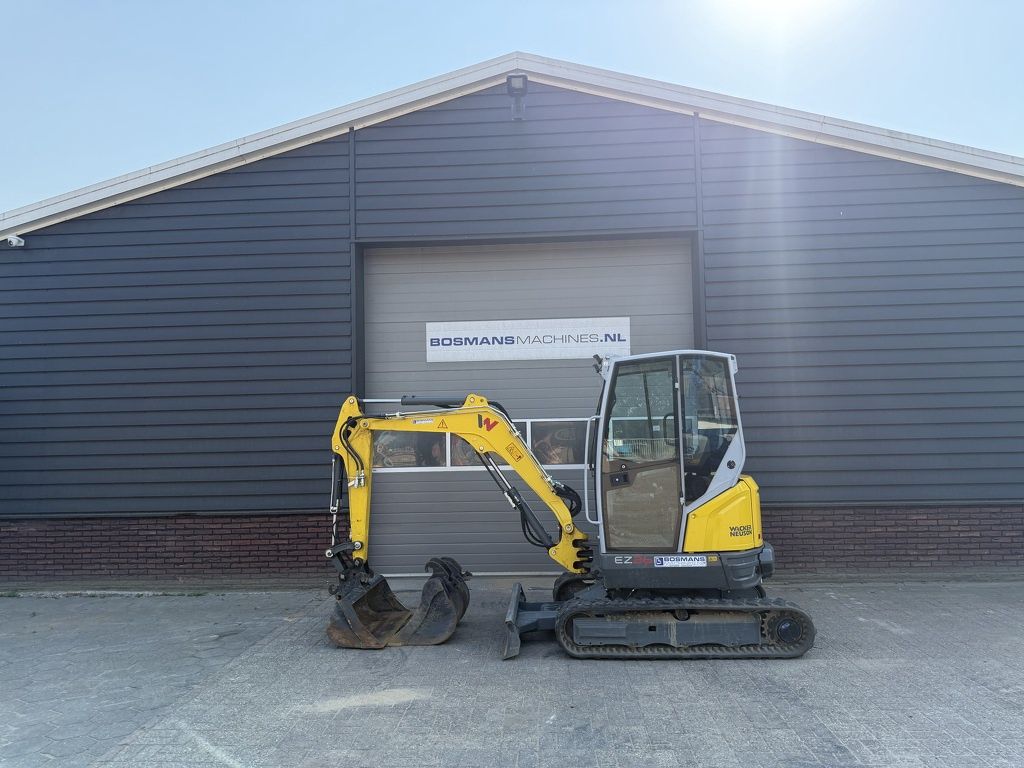 Neuson EZ26 minigraver 2024 sloop / sorteer functie!