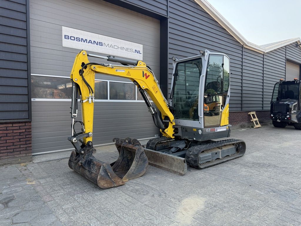 Neuson EZ26 minigraver 2024 sloop / sorteer functie!