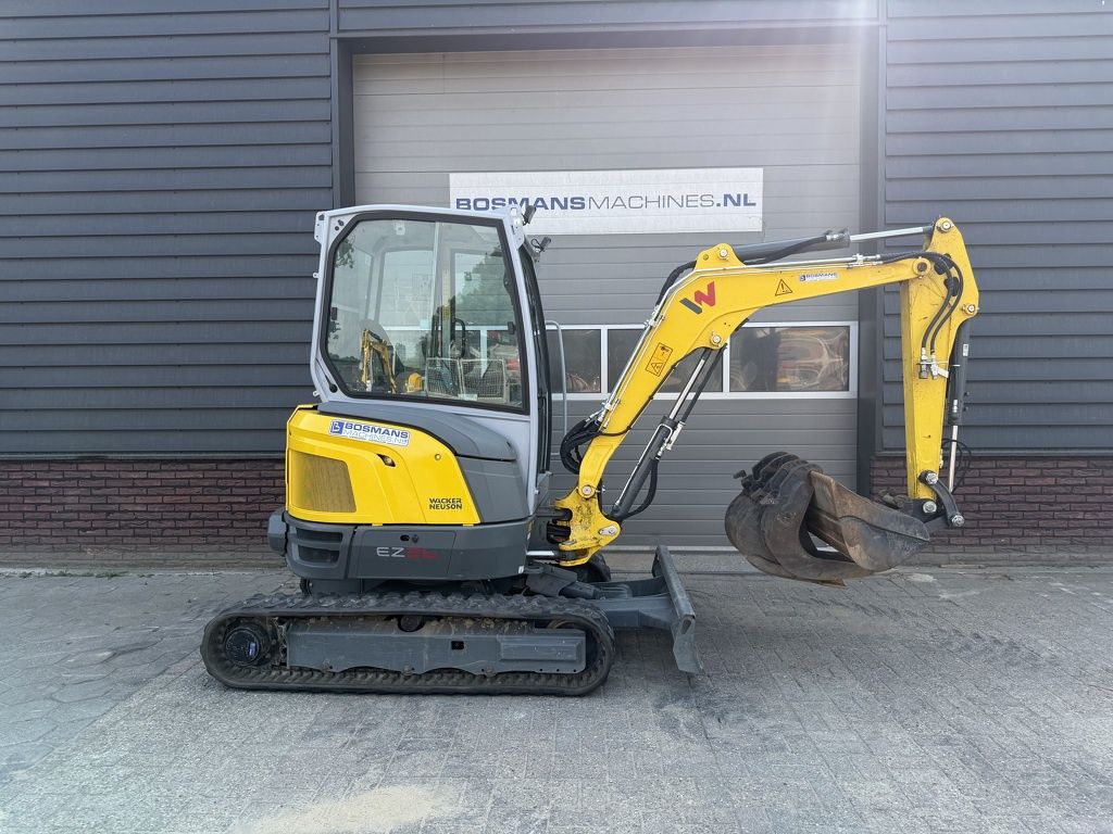 Neuson EZ26 minigraver 2024 sloop / sorteer functie!