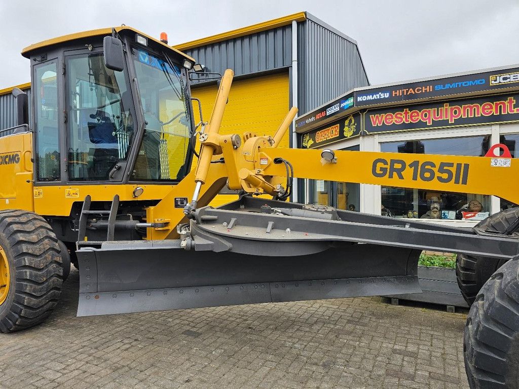 XCMG GR165 WE1675