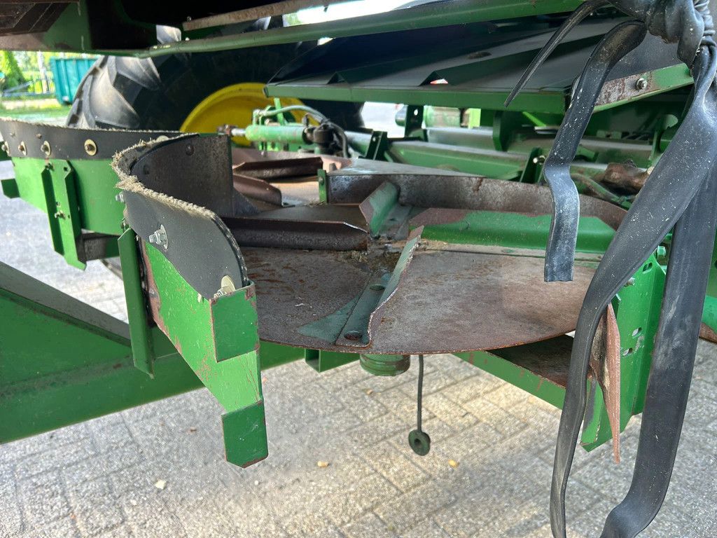 John Deere CTS COMBINE AIRCO maaibord NL MACHINE