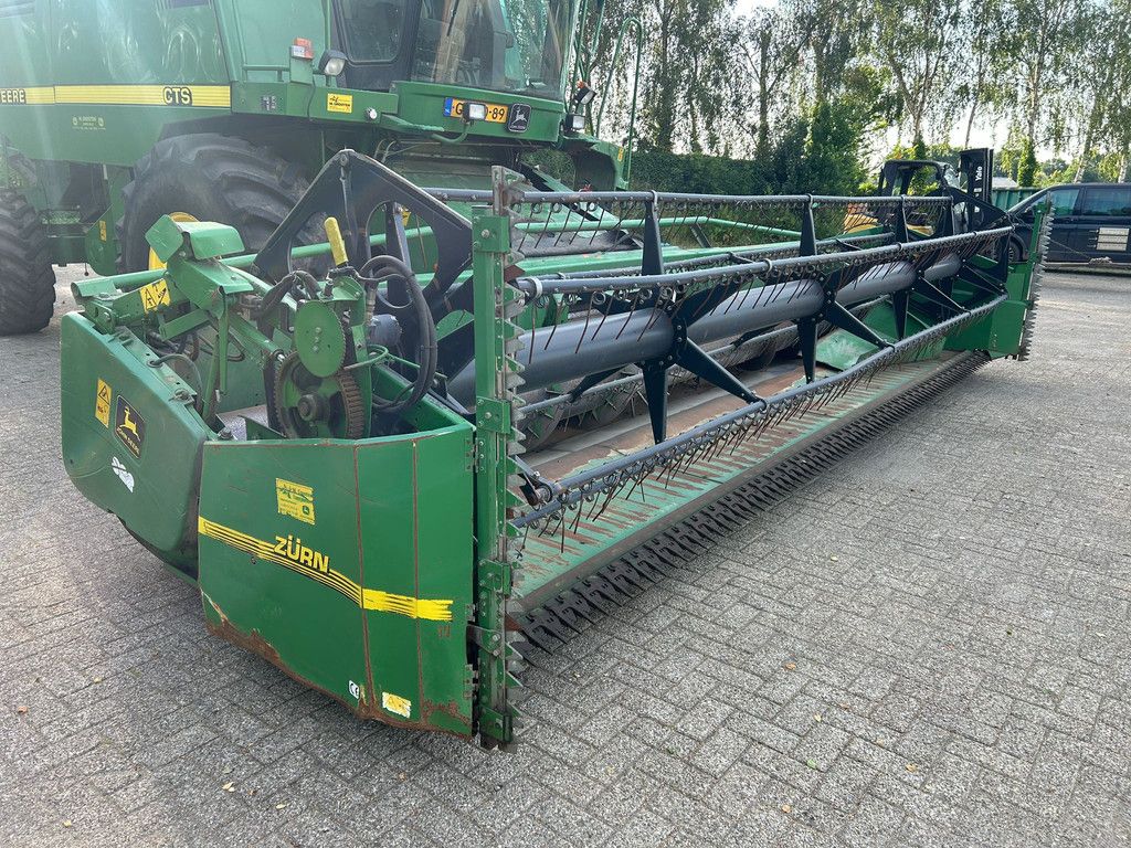 John Deere CTS COMBINE AIRCO maaibord NL MACHINE