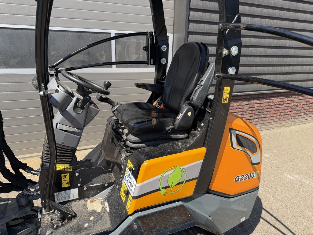 Giant G2200 E minishovel / kniklader ELEKTRISCH 2021