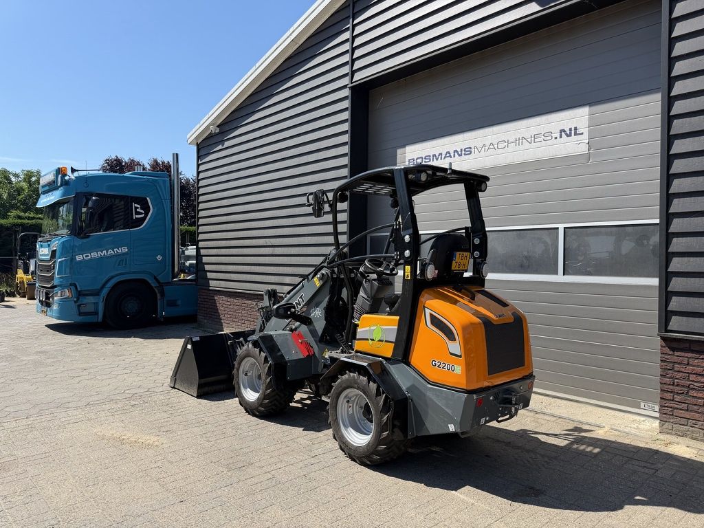 Giant G2200 E minishovel / kniklader ELEKTRISCH 2021
