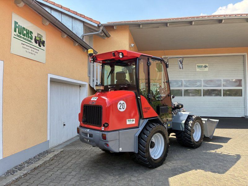 Giant V5003 X-TRA HD  mit Klimaanlage