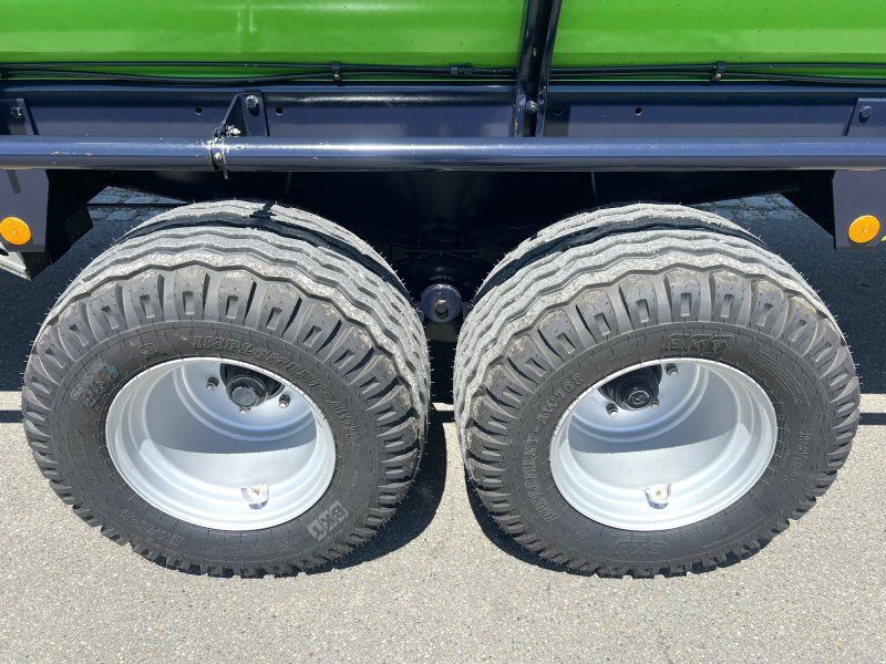 Deutz-Fahr FE 6.37 im Topzustand und mit neuen Breitreifen