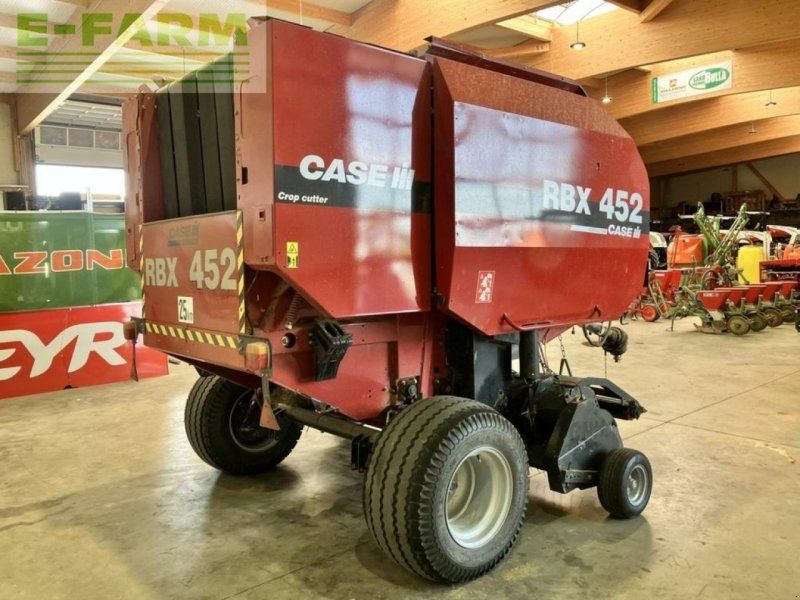 New Holland br 740 / case rbx 452