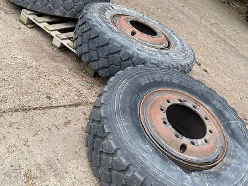 Räder Unimog 437 Michelin XZL  365/85 R20, 4 Stück