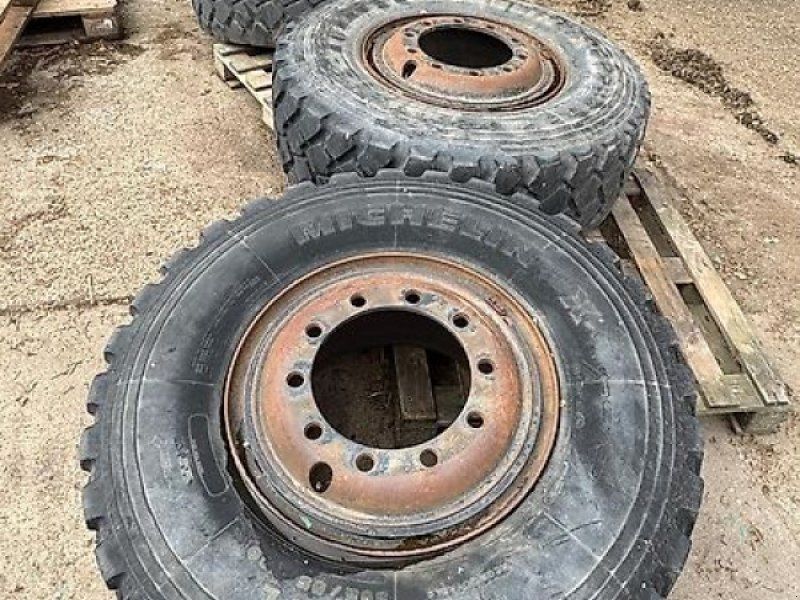 Räder Unimog 437 Michelin XZL  365/85 R20, 4 Stück