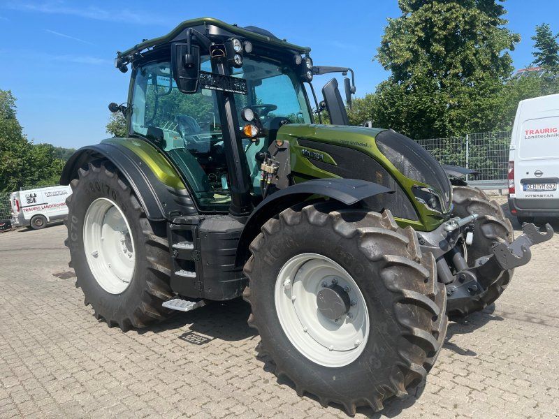 Valtra N 155A mit Rüfa und FK