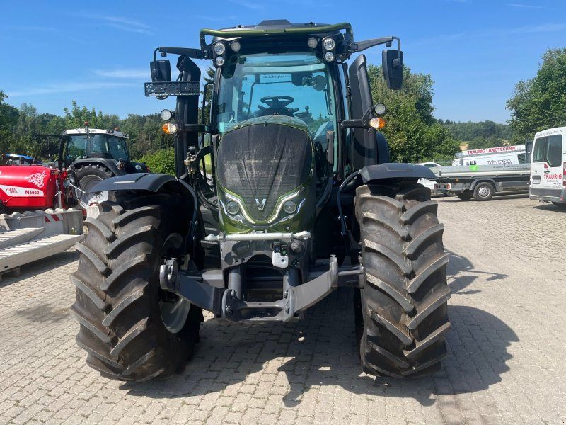 Valtra N 155A mit Rüfa und FK