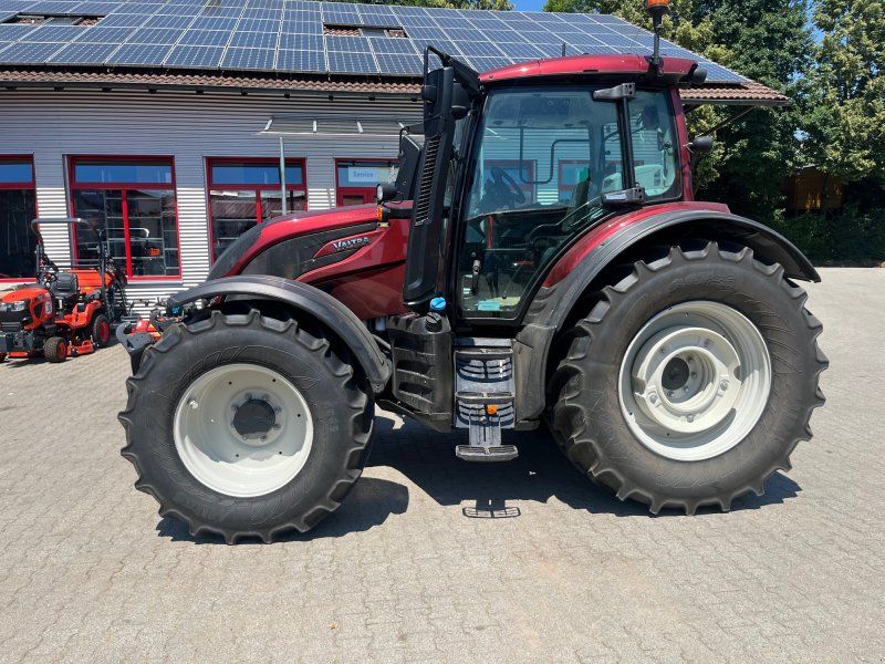 Valtra N 175 D mit Vollausstattung