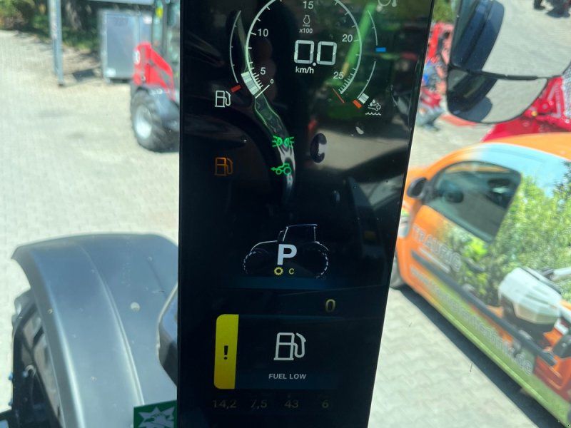 Valtra T215 D Vollausstattung