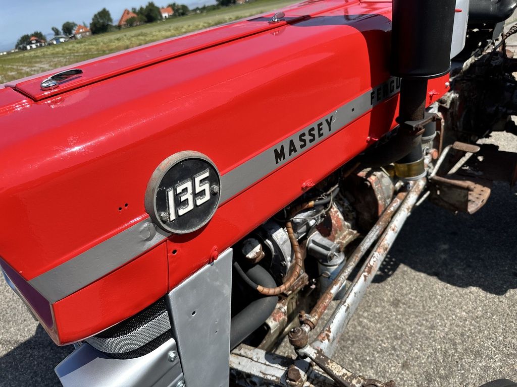 Massey-Ferguson 135