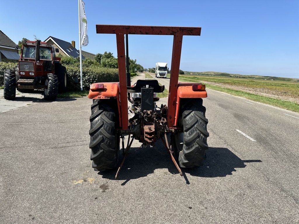 Massey-Ferguson 135