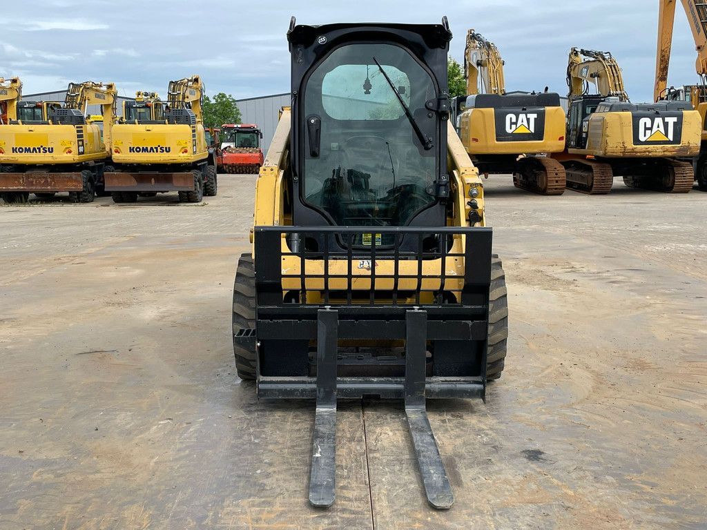 Caterpillar 226D3
