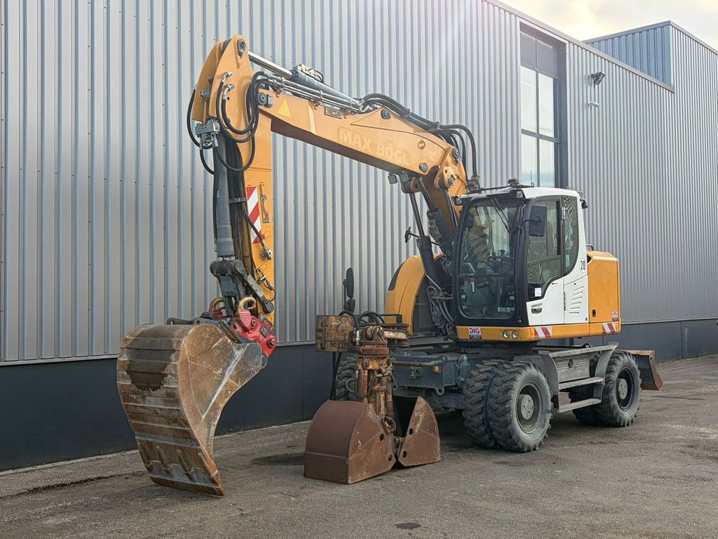 Liebherr A918 Compact Litronic