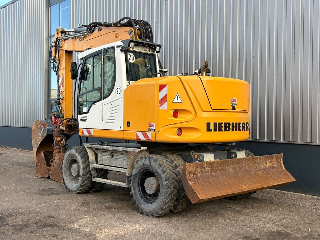 Liebherr A918 Compact Litronic