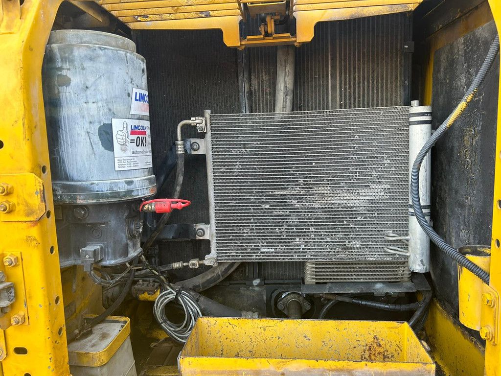 Komatsu PC 240LC-8