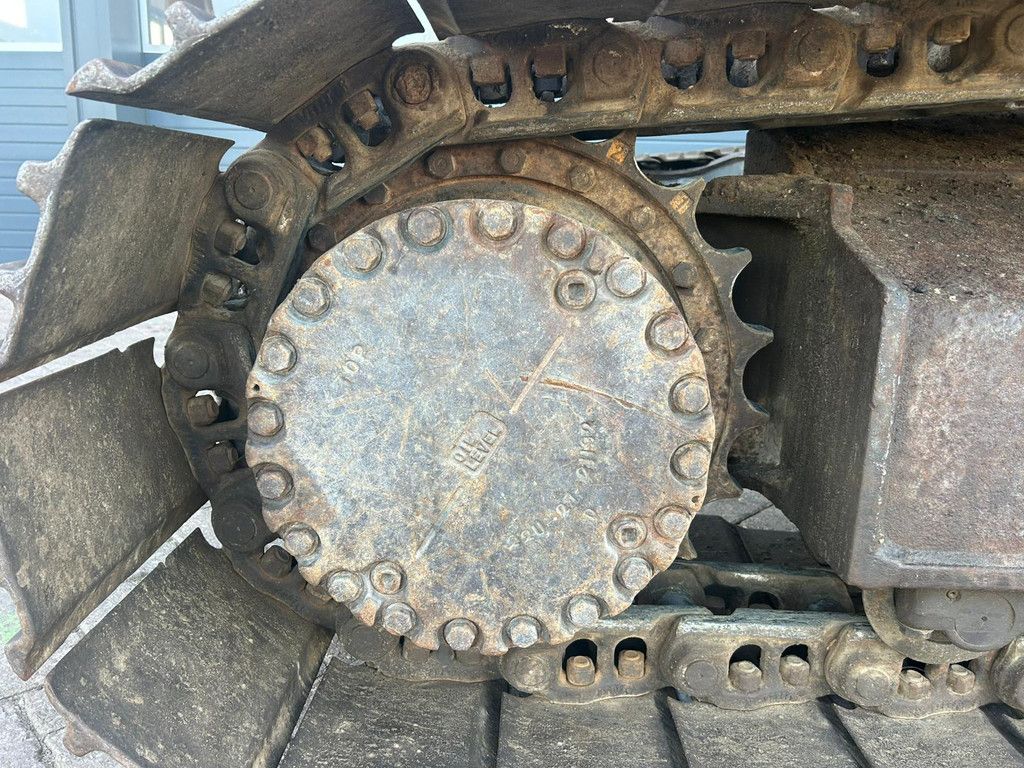 Komatsu PC 240LC-8