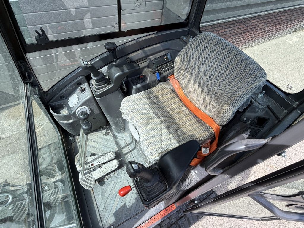 Volvo EC18E minigraver BJ 2023 sloop / sorteer functie €395 LEASE