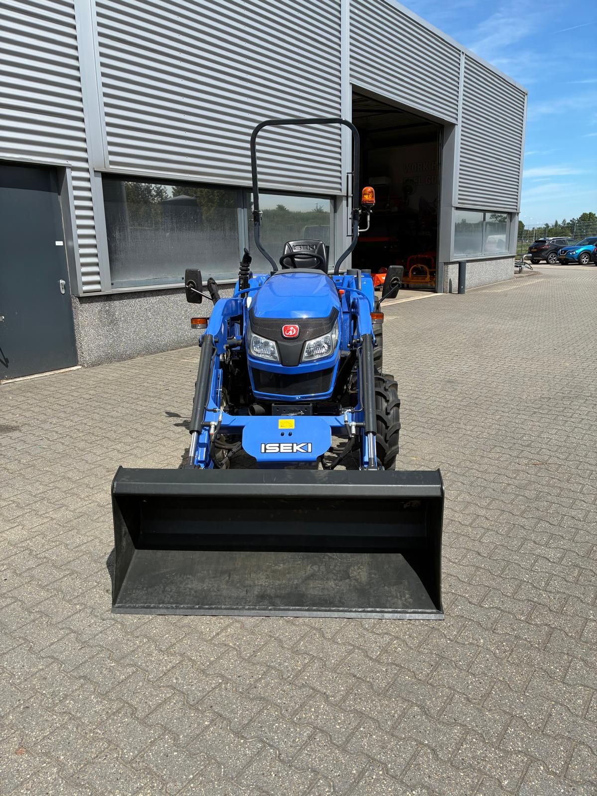 Iseki TLE3410 tractor met voorlader