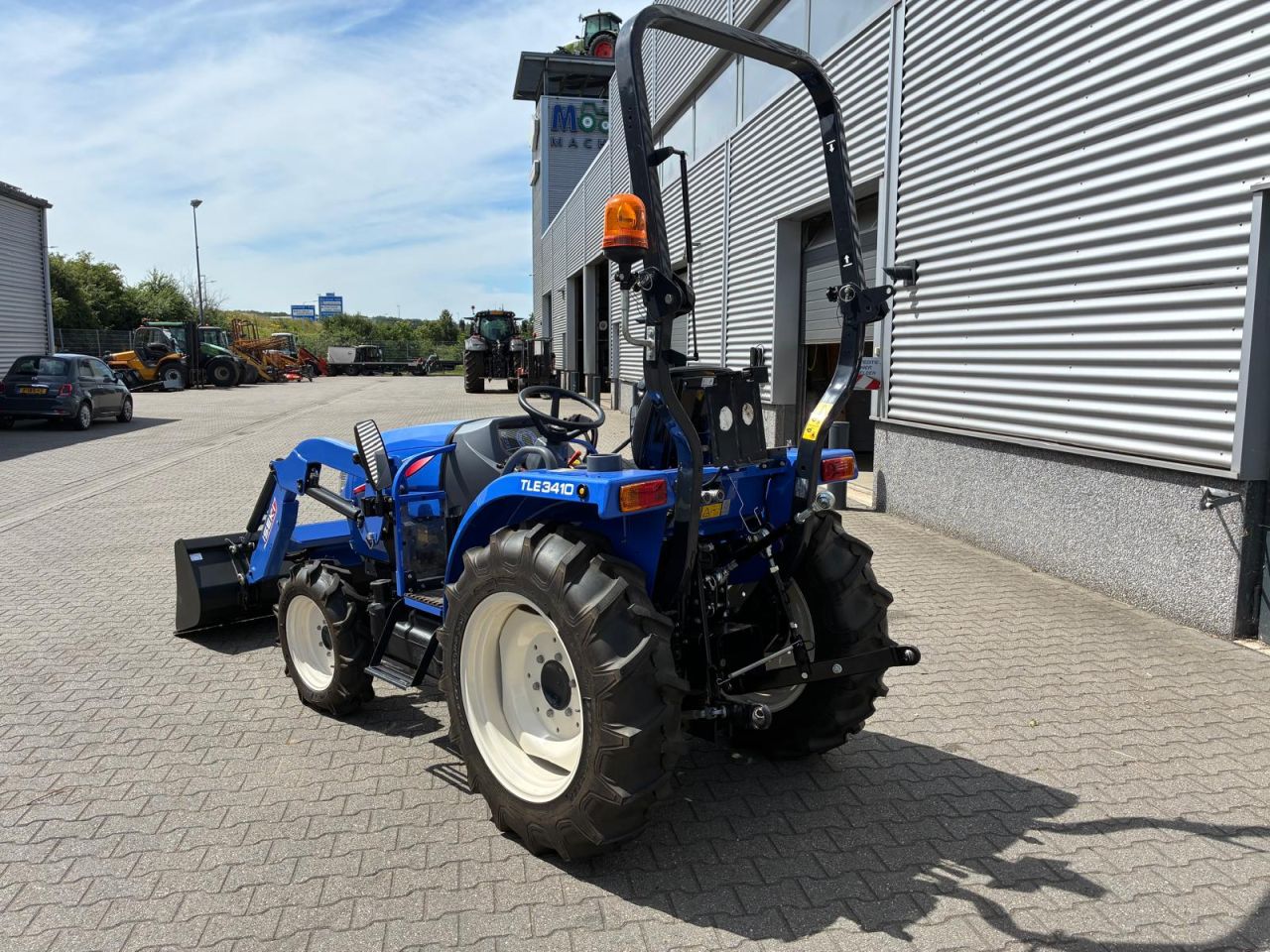 Iseki TLE3410 tractor met voorlader
