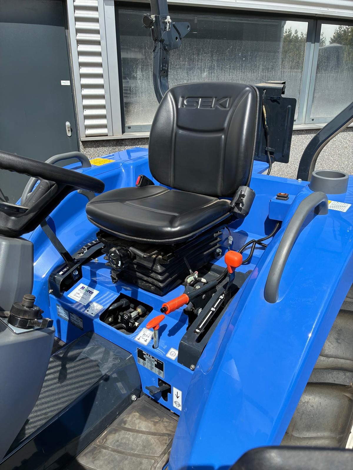 Iseki TLE3410 tractor met voorlader