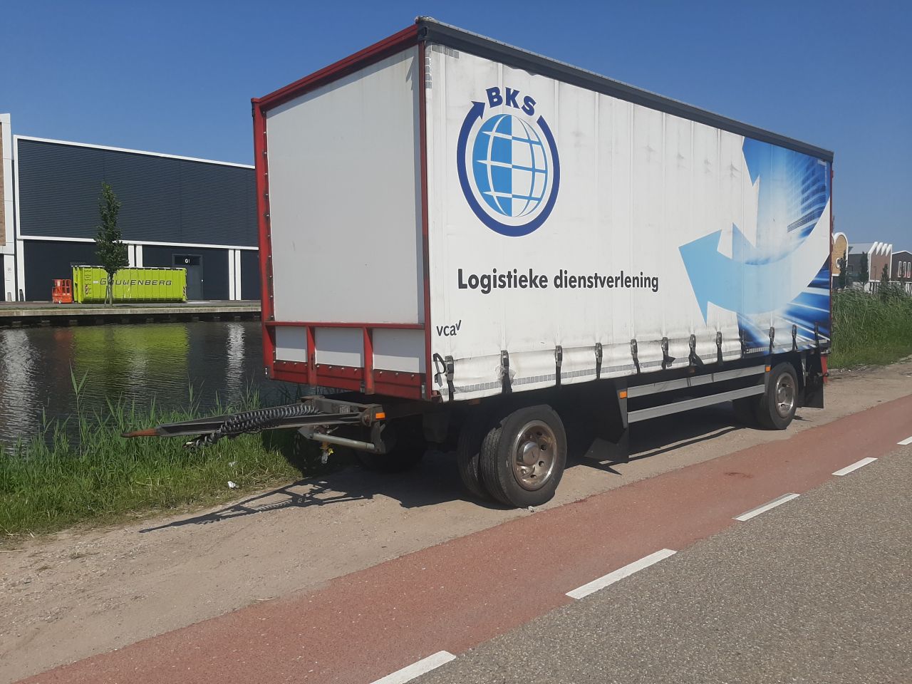 Veenhuis tank + renders ahw. + tank op slede rvs. los +floor ahw