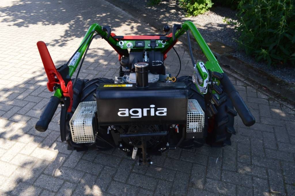 Agria 5900 Taifun met Agria Dubbelmes Maaibalk