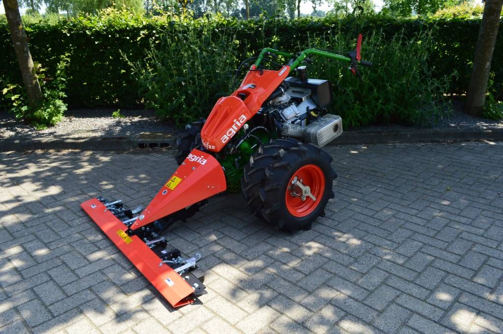 Agria 5900 Taifun met Agria Dubbelmes Maaibalk