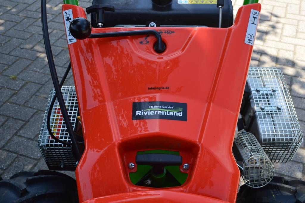 Agria 5900 Taifun met Agria Dubbelmes Maaibalk