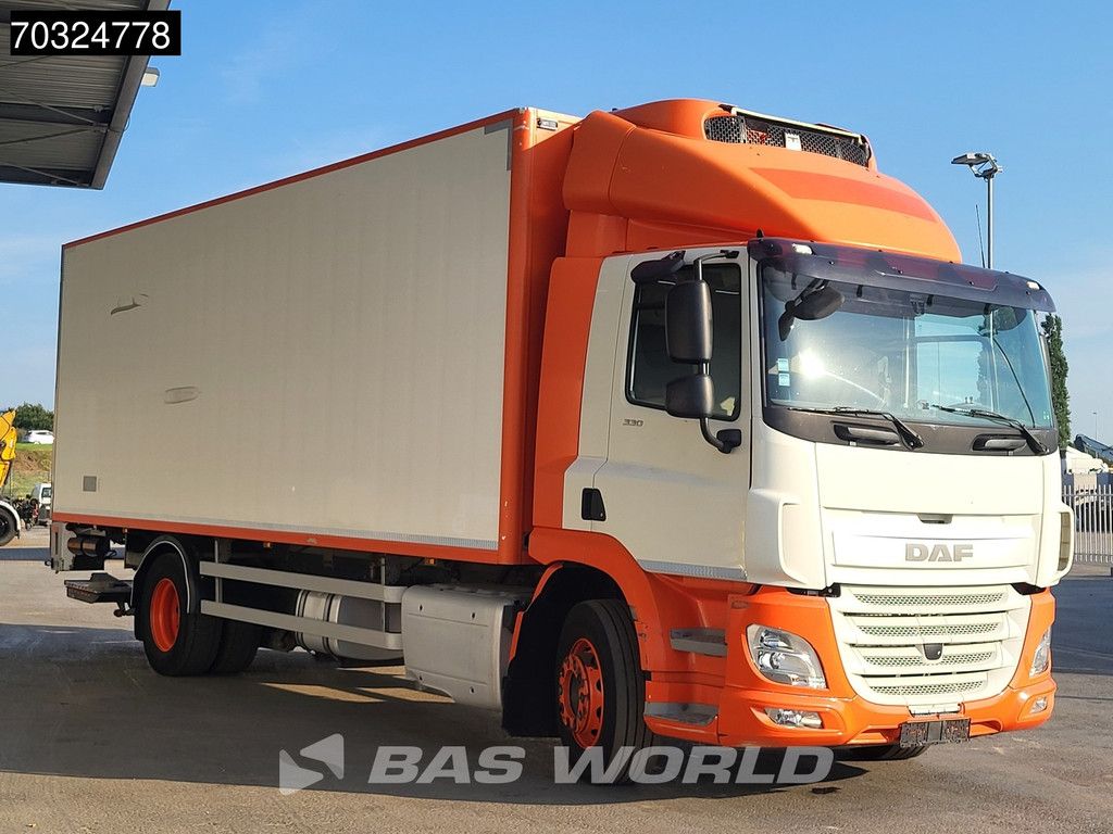 DAF CF 330 4X2 20.5 tonner thermo-King T-1000R meathang 2000kg Ladebordwand Euro 6