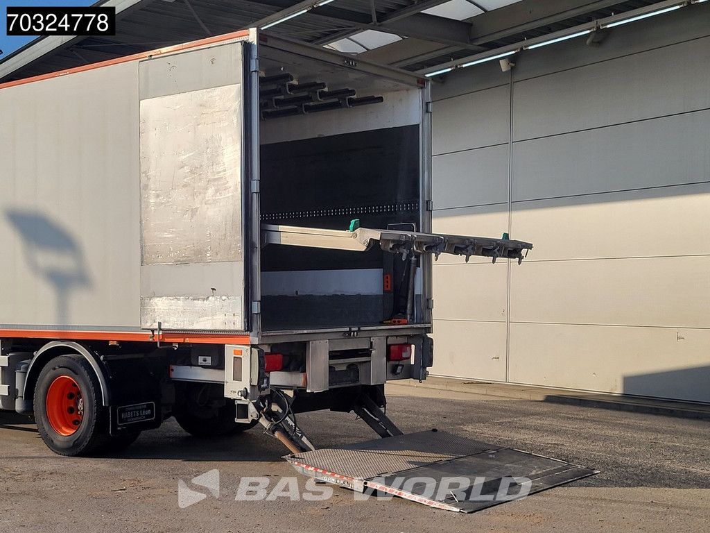 DAF CF 330 4X2 20.5 tonner thermo-King T-1000R meathang 2000kg Ladebordwand Euro 6