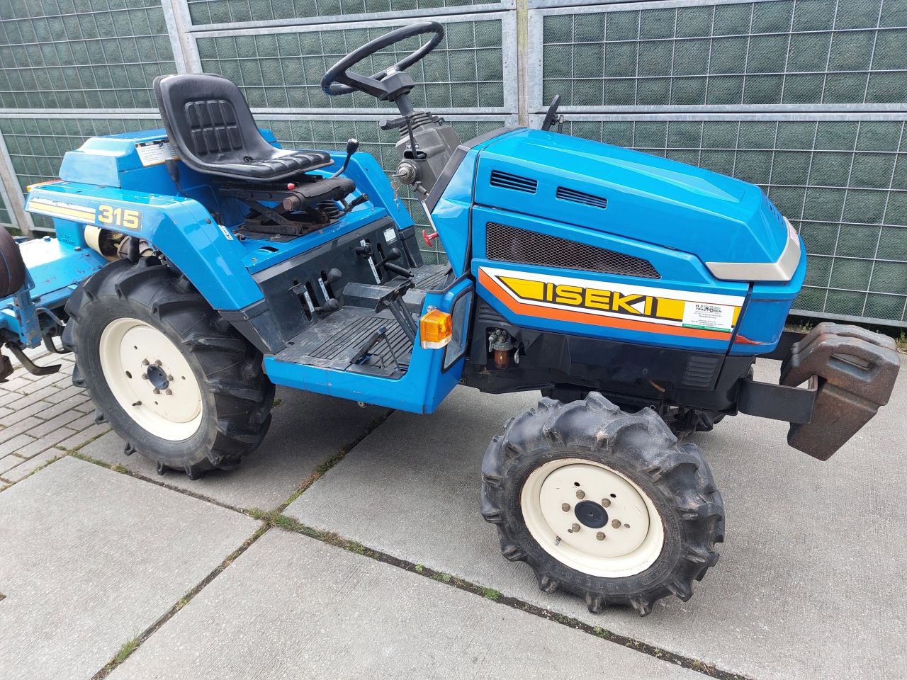 Iseki TU 315 F met KENTEKEN