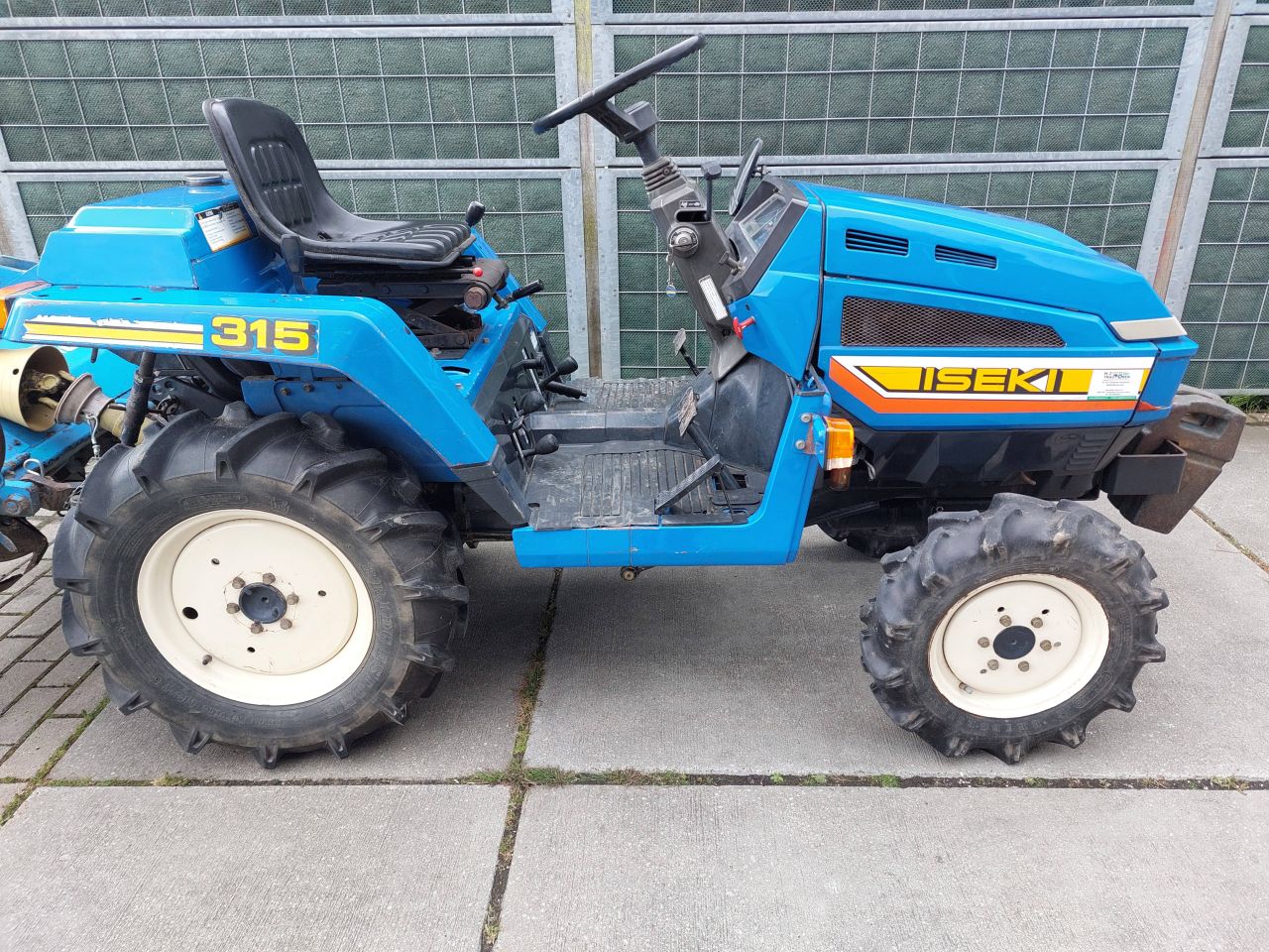 Iseki TU 315 F met KENTEKEN