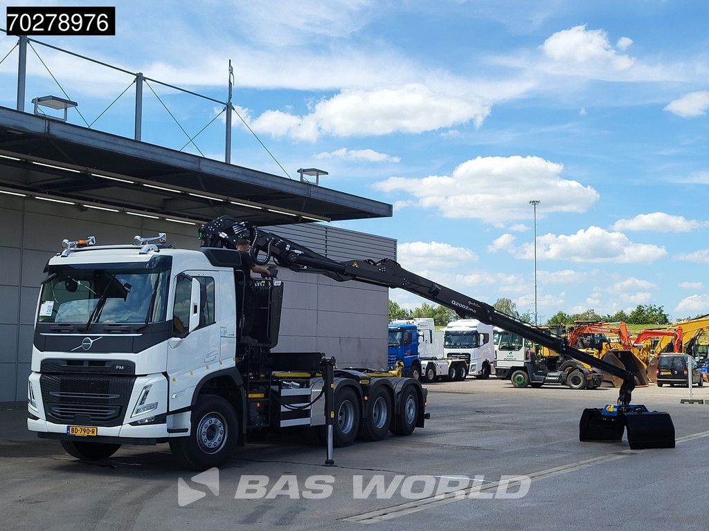 Volvo FM 460 8X4 NEW NL-Truck! Palfinger Epsilon Q200Z 95TR + HT24 TEC Hooklift Knijperauto